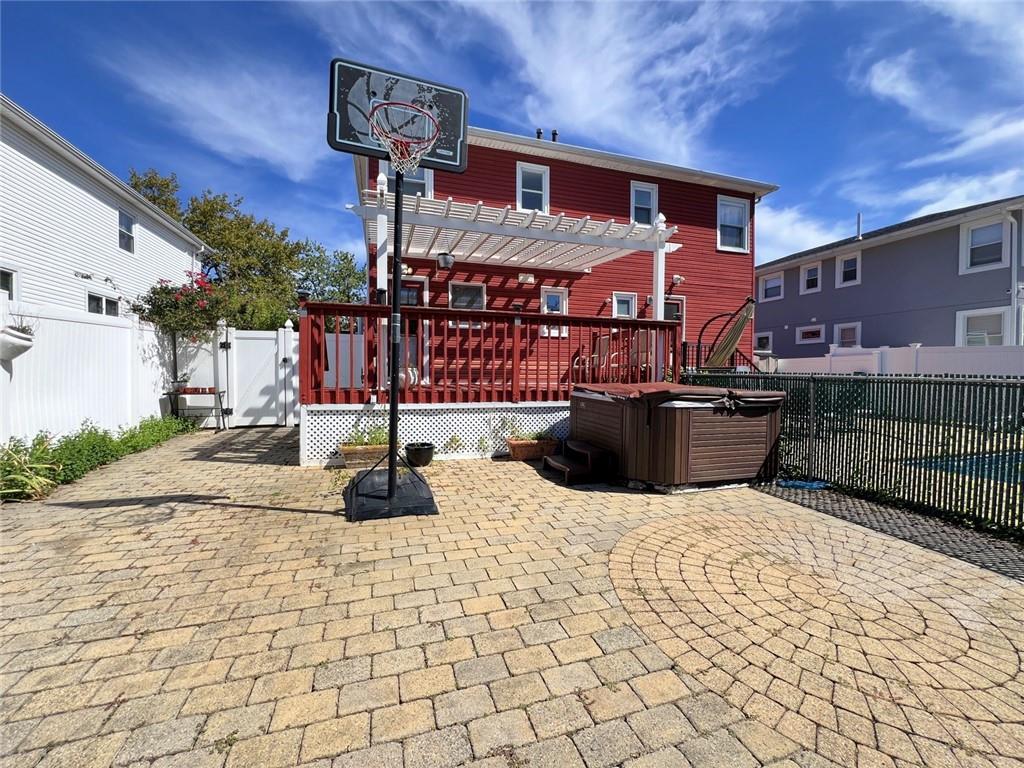 26 Roberts Drive, Staten  Island, New York, 10306 image 25