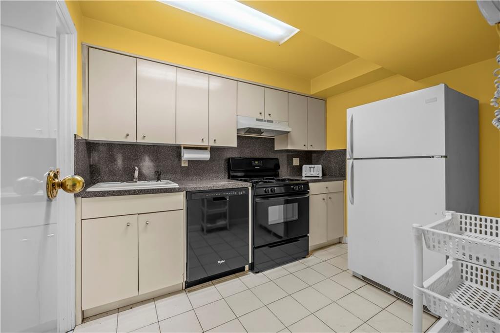 2416 East 66th Street, Brooklyn, New York, 11234 image 15