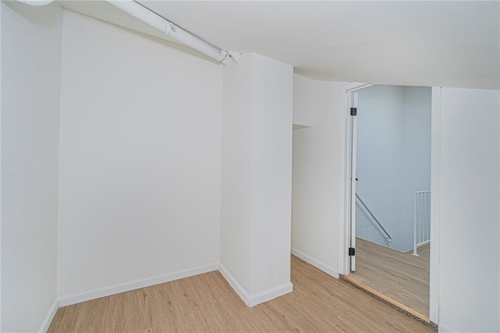 94 Wolkoff Lane A, Staten  Island, New York, 10303 image 22