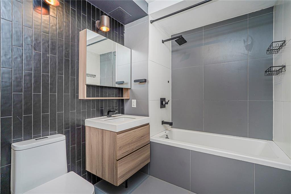 2443 Ocean Avenue 2B Image 4