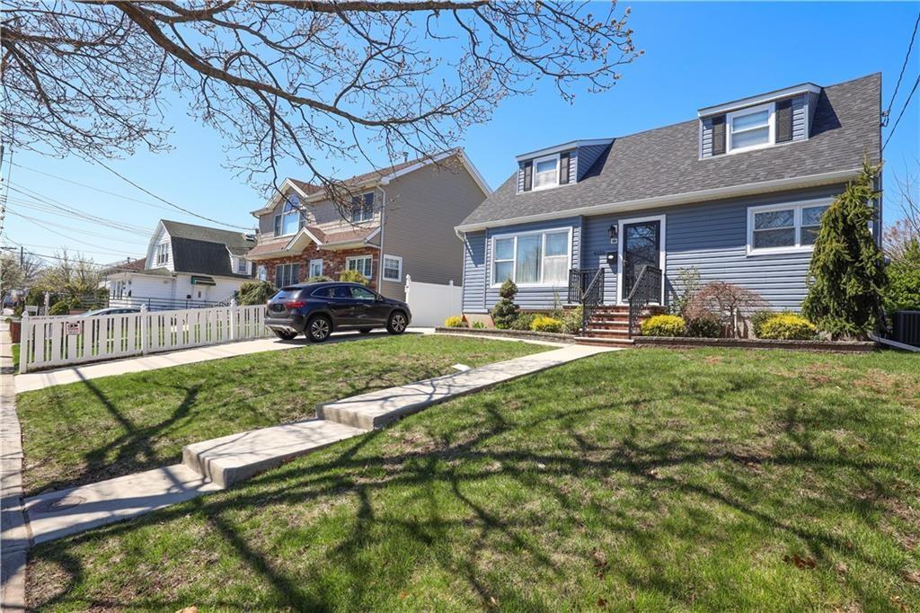 4325 Hylan Boulevard Image 2