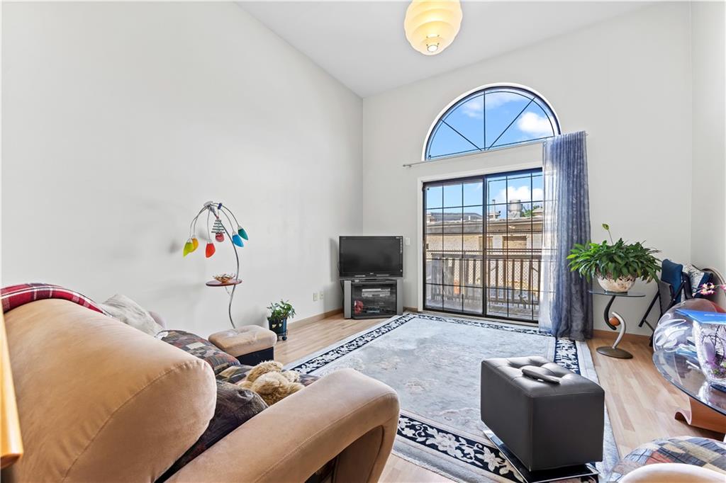 9 Maryland Lane, Staten  Island, New York, 10305 image 12
