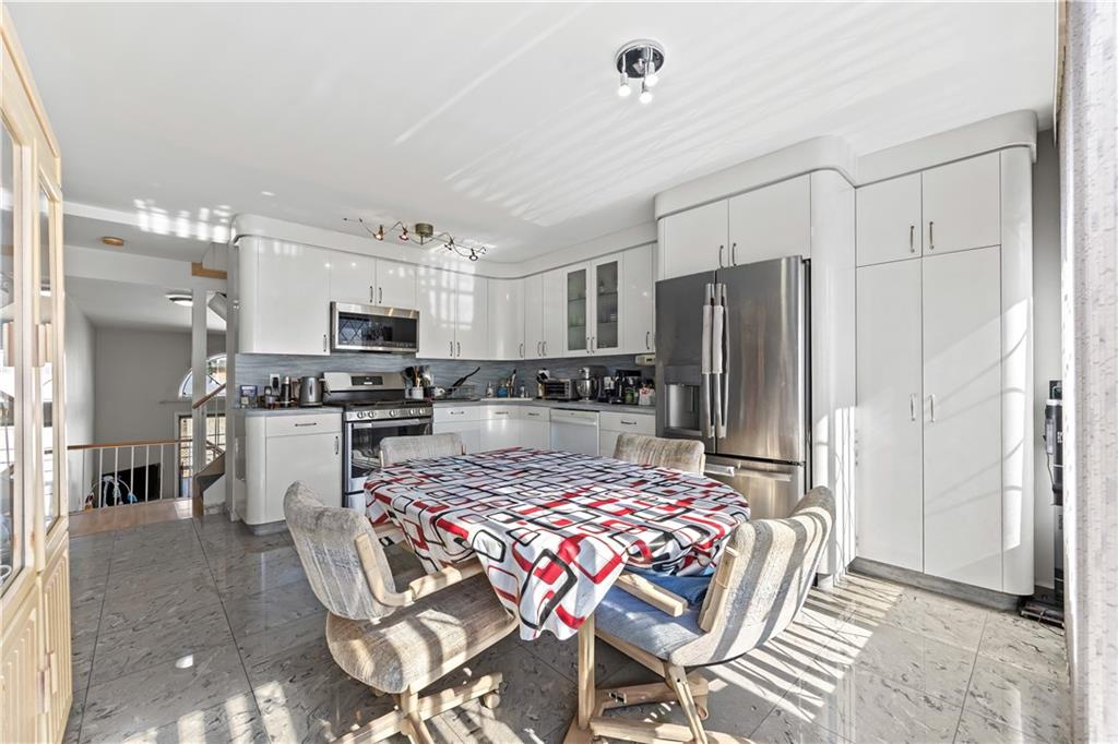 9 Maryland Lane, Staten  Island, New York, 10305 image 10