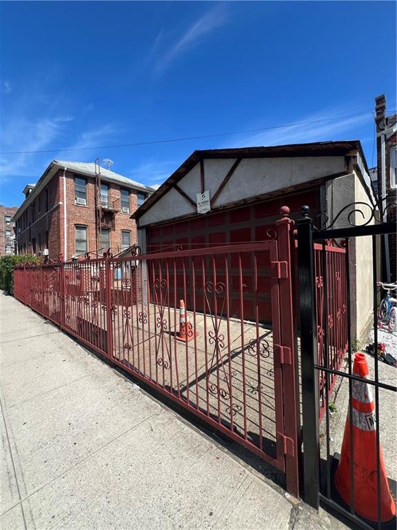 1040 Willmohr Street, Brooklyn, New York, 11212 image 7