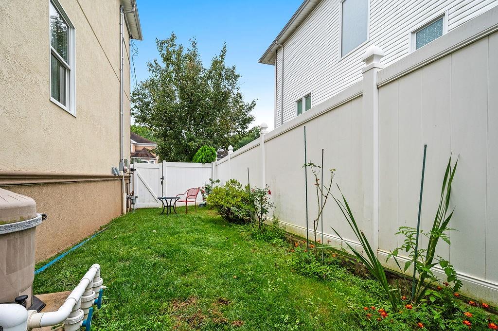 103 Saint Andrews Road, Staten  Island, New York, 10306 image 27