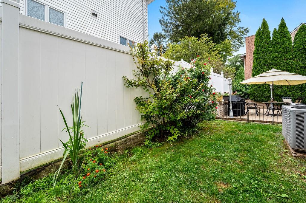 103 Saint Andrews Road, Staten  Island, New York, 10306 image 28