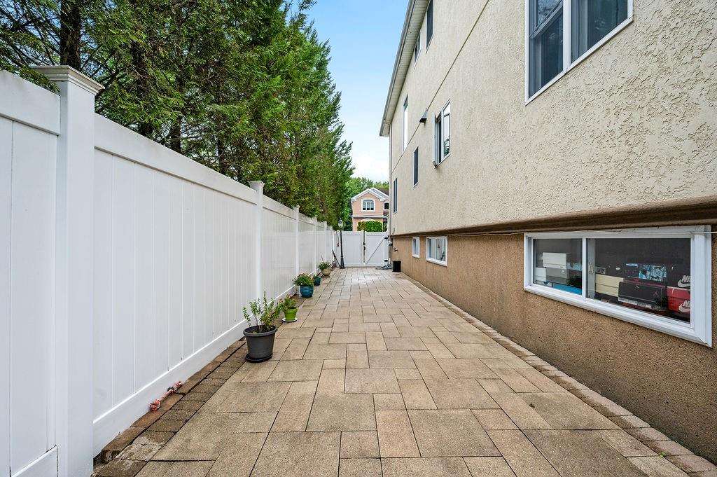 103 Saint Andrews Road, Staten  Island, New York, 10306 image 6