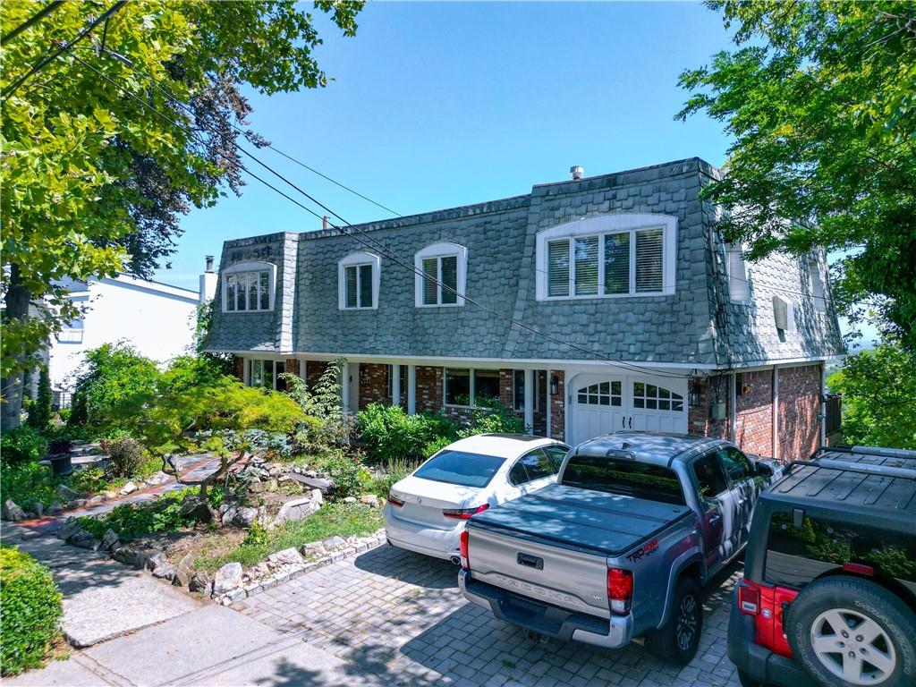 274 Flagg Place Image 3