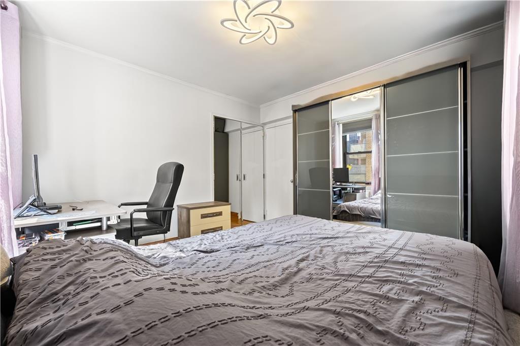 200 Corbin Place 4V, Brooklyn, New York, 11235 image 11