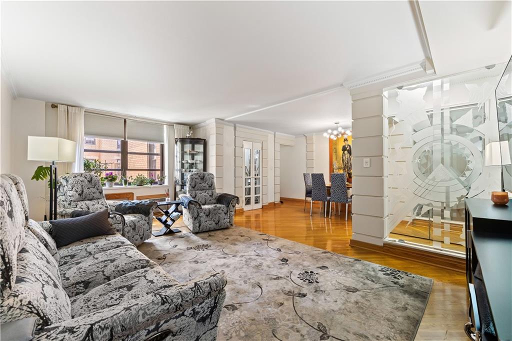 200 Corbin Place 4V, Brooklyn, New York, 11235 image 8
