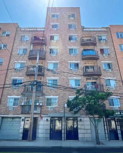 43-18 Robinson Street 7D Image 1