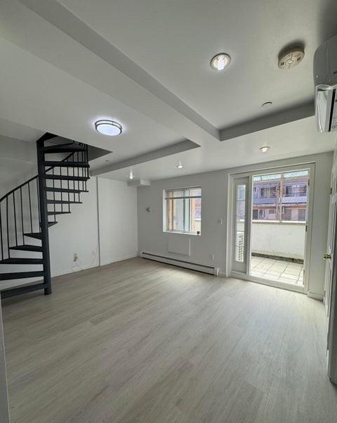 43-18 Robinson Street 7D Image 3