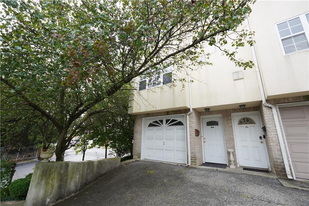 264 Ward Avenue Image 2