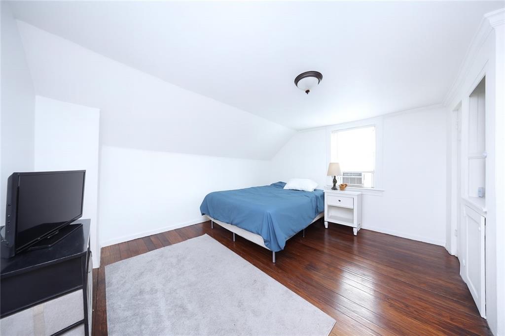 212 Saint Marys Avenue, Staten  Island, New York, 10305 image 11