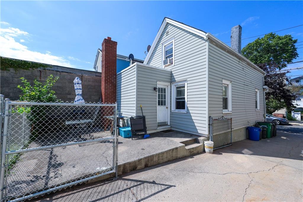 212 Saint Marys Avenue, Staten  Island, New York, 10305 image 12