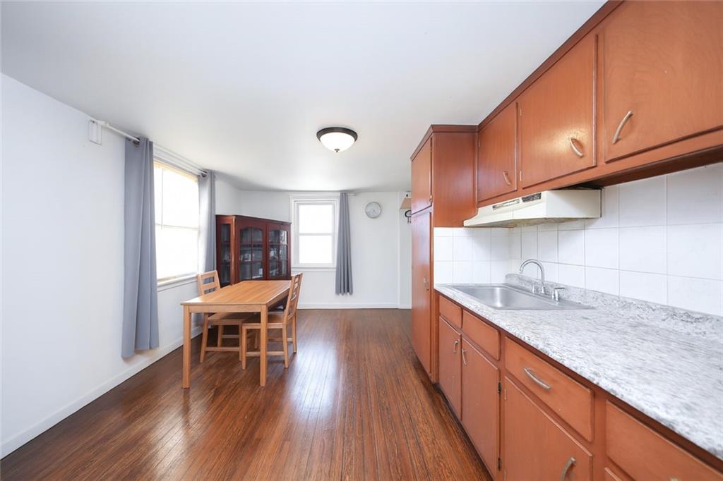 212 Saint Marys Avenue, Staten  Island, New York, 10305 image 6