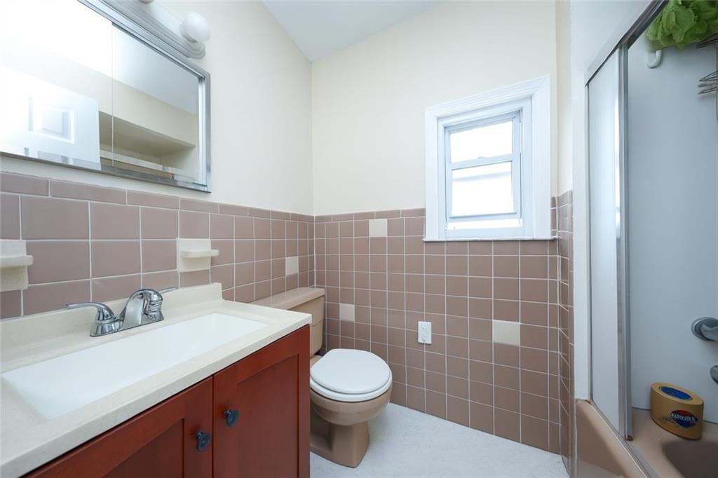 212 Saint Marys Avenue, Staten  Island, New York, 10305 image 7