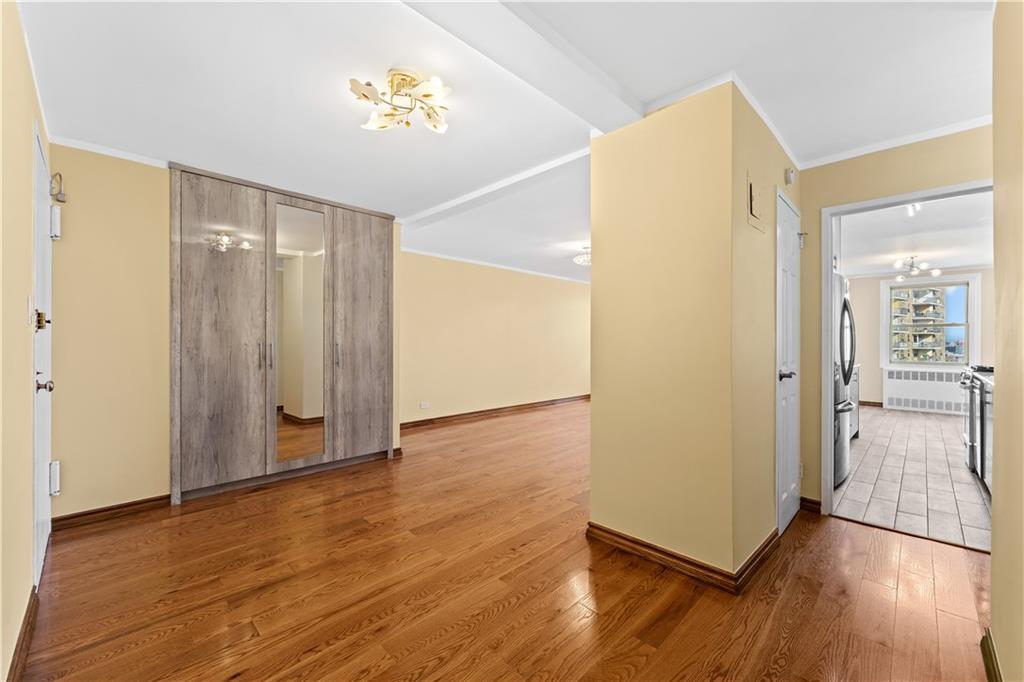 1311 Brightwater Avenue 14B Image 4