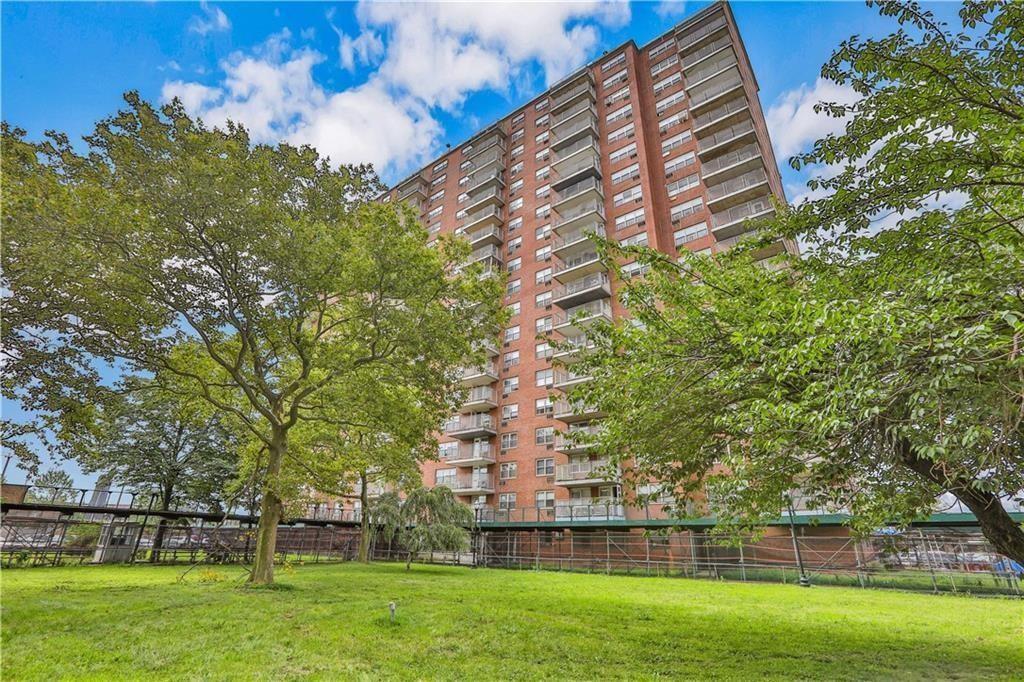 2475 West 16th Street 17G Image 1