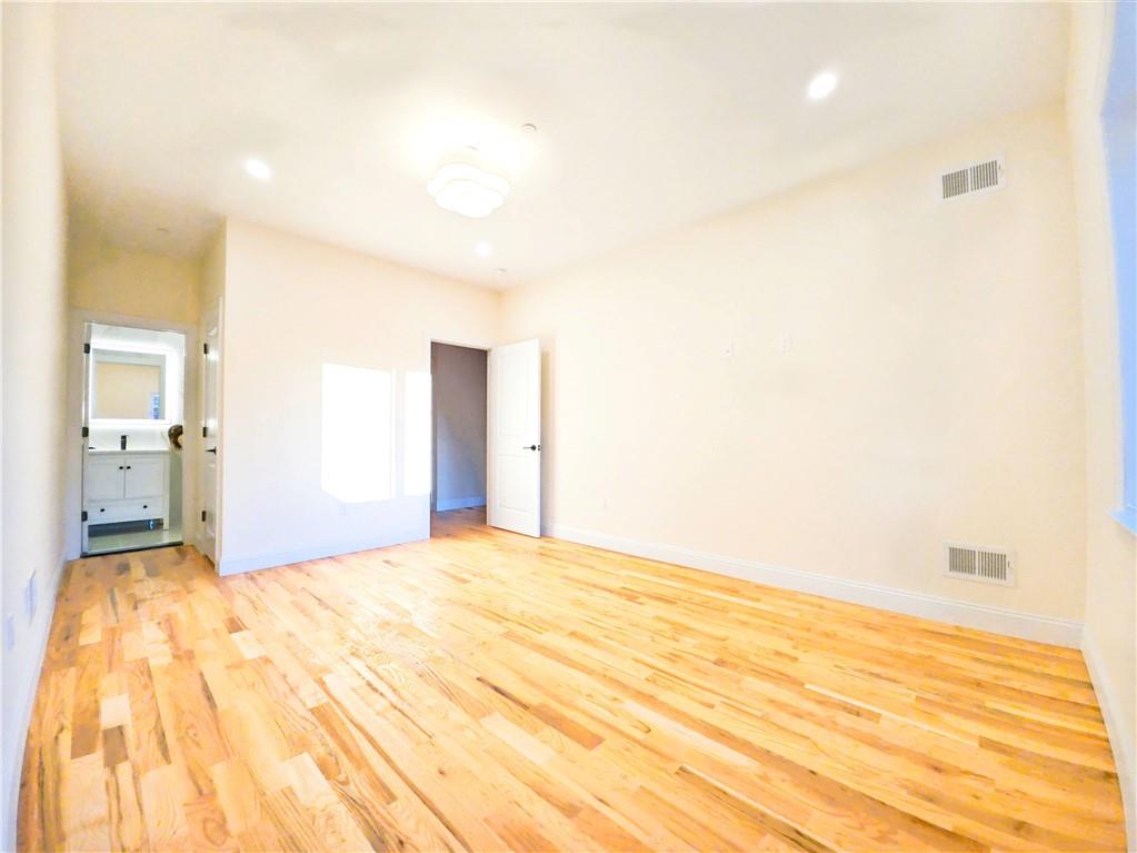 372 Sharon Avenue, Staten  Island, New York, 10301 image 21