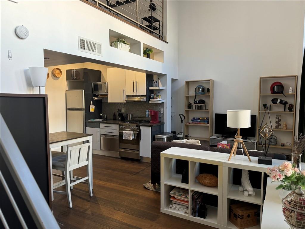 390 Lorimer Street 2G, Brooklyn, New York, 11206 image 9