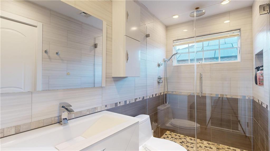 55 Nicole Loop, Staten  Island, New York, 10301 image 18