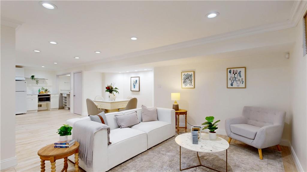55 Nicole Loop, Staten  Island, New York, 10301 image 20