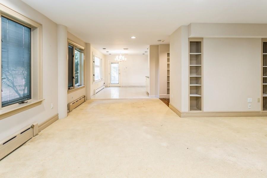 8038 Harbor View Terrace, Brooklyn, New York, 11209 image 18