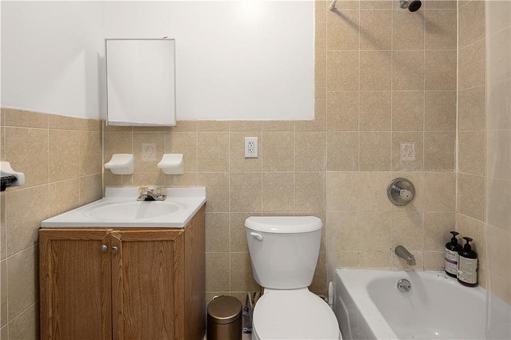 133 Sunnyside Avenue, Brooklyn, New York, 11207 image 7