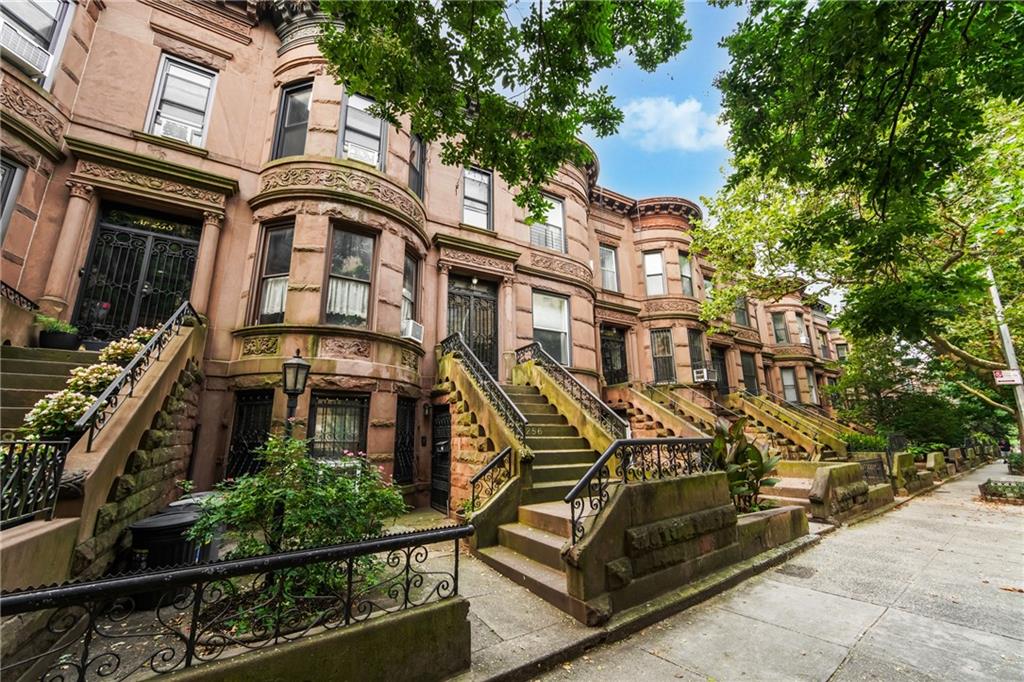256 Ovington Avenue Image 1