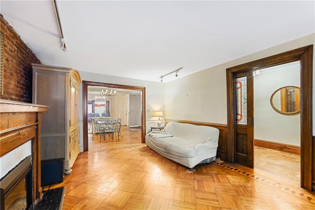 256 Ovington Avenue, Brooklyn, New York, 11209 image 9