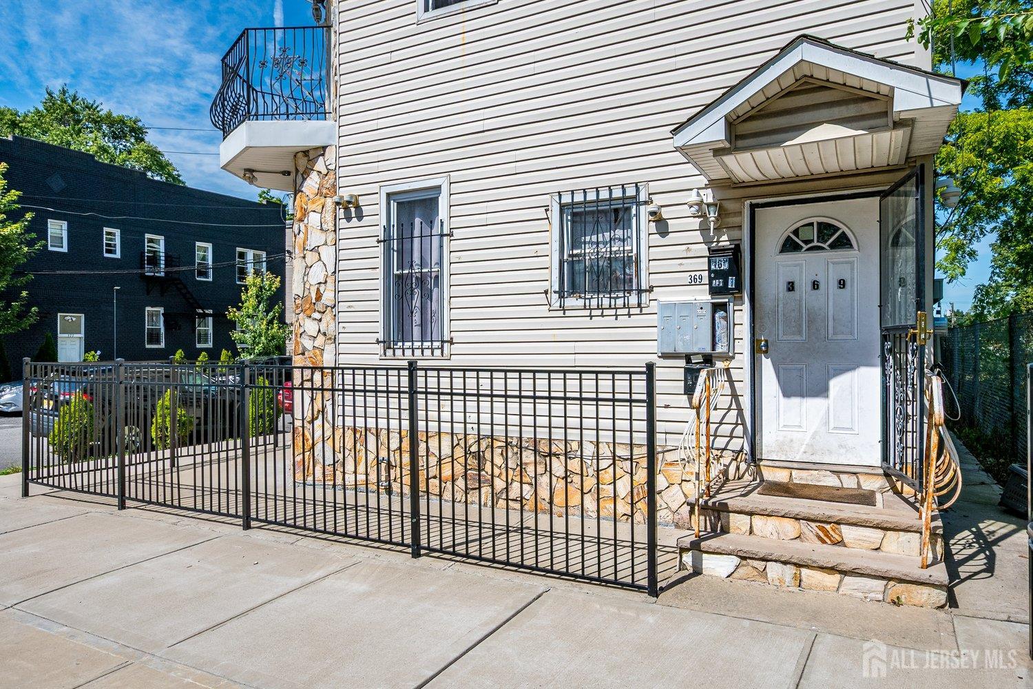 369 21st Street Image 4