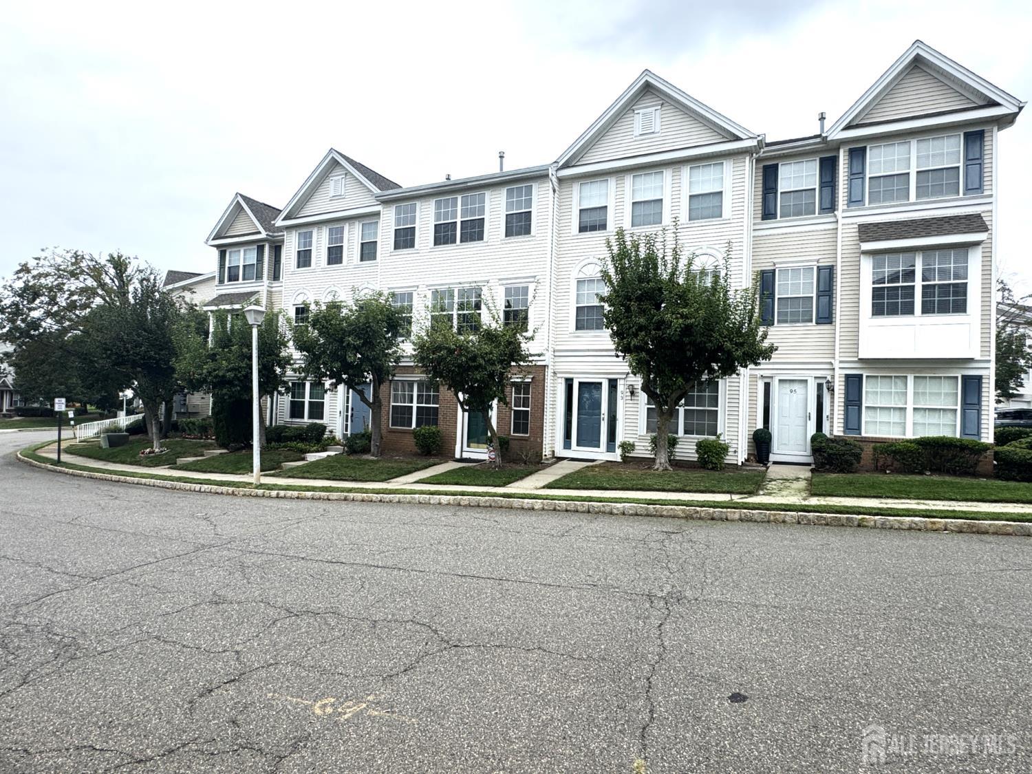 91 Giera Court Image 2