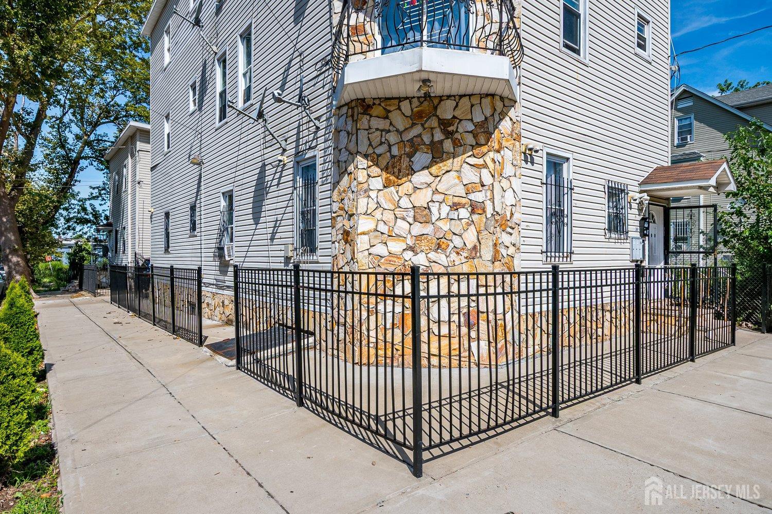 369 21st Street Image 5