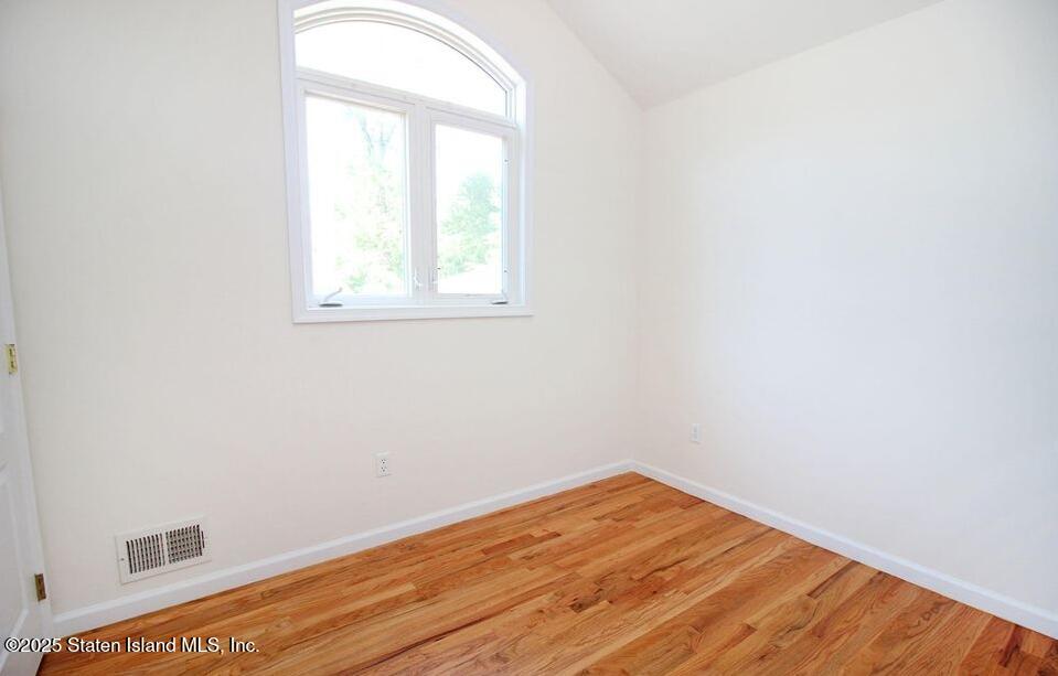 65 Gwenn Loop, Staten Island, NY, 10314 image 9