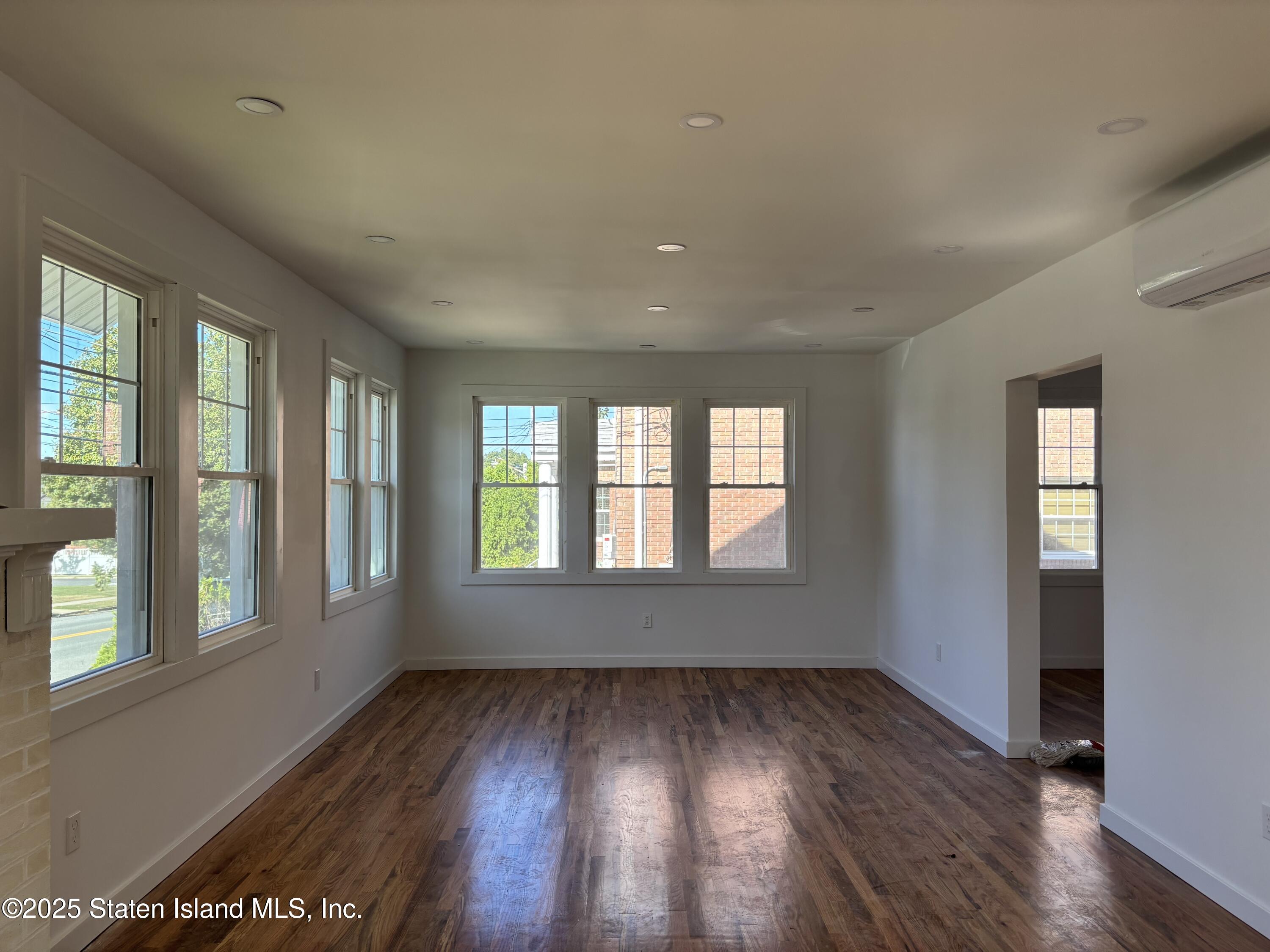 677 Bement Avenue Image 4
