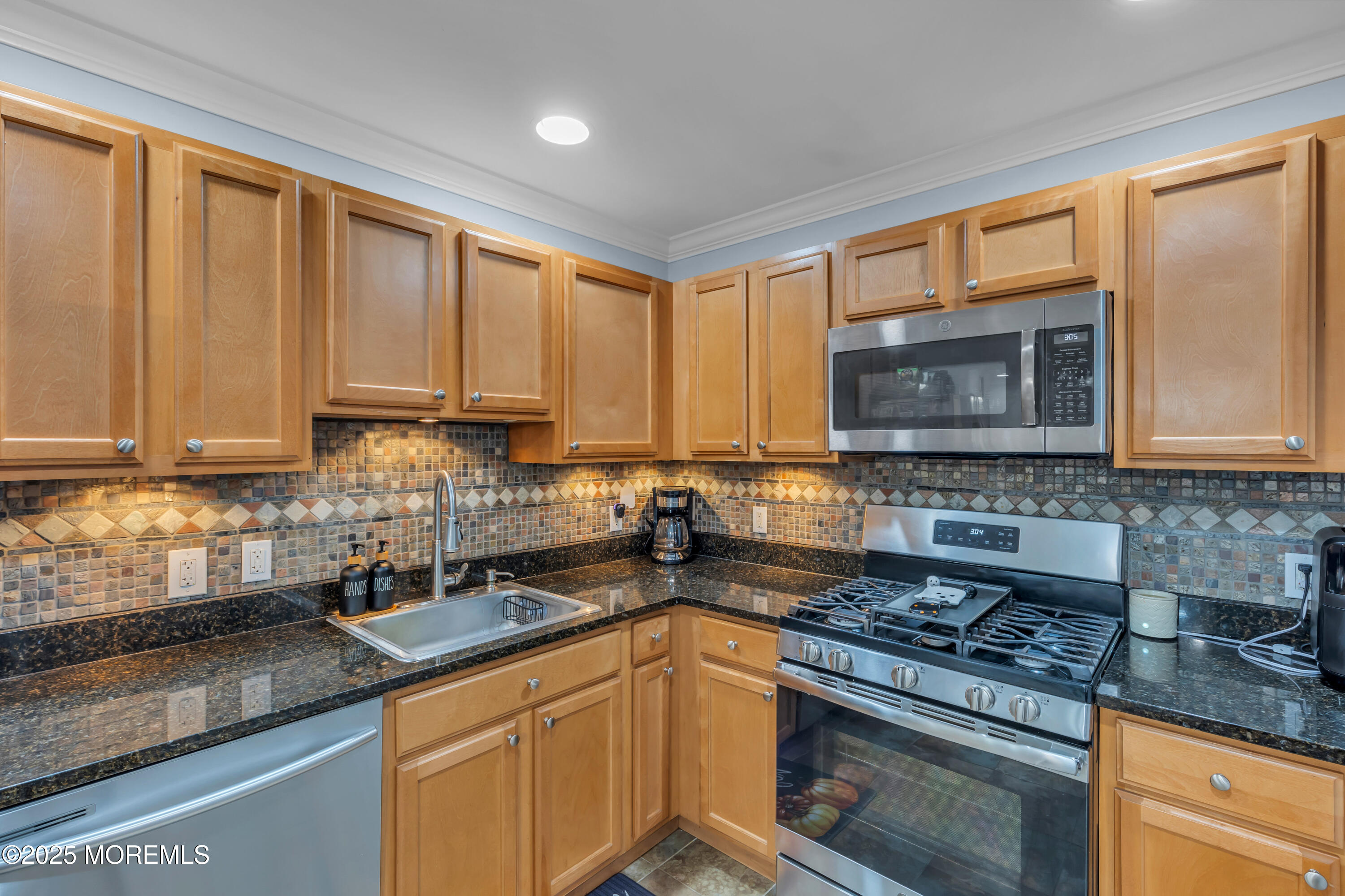 109 Adamecs Way, South Amboy, NJ, 08879 image 11