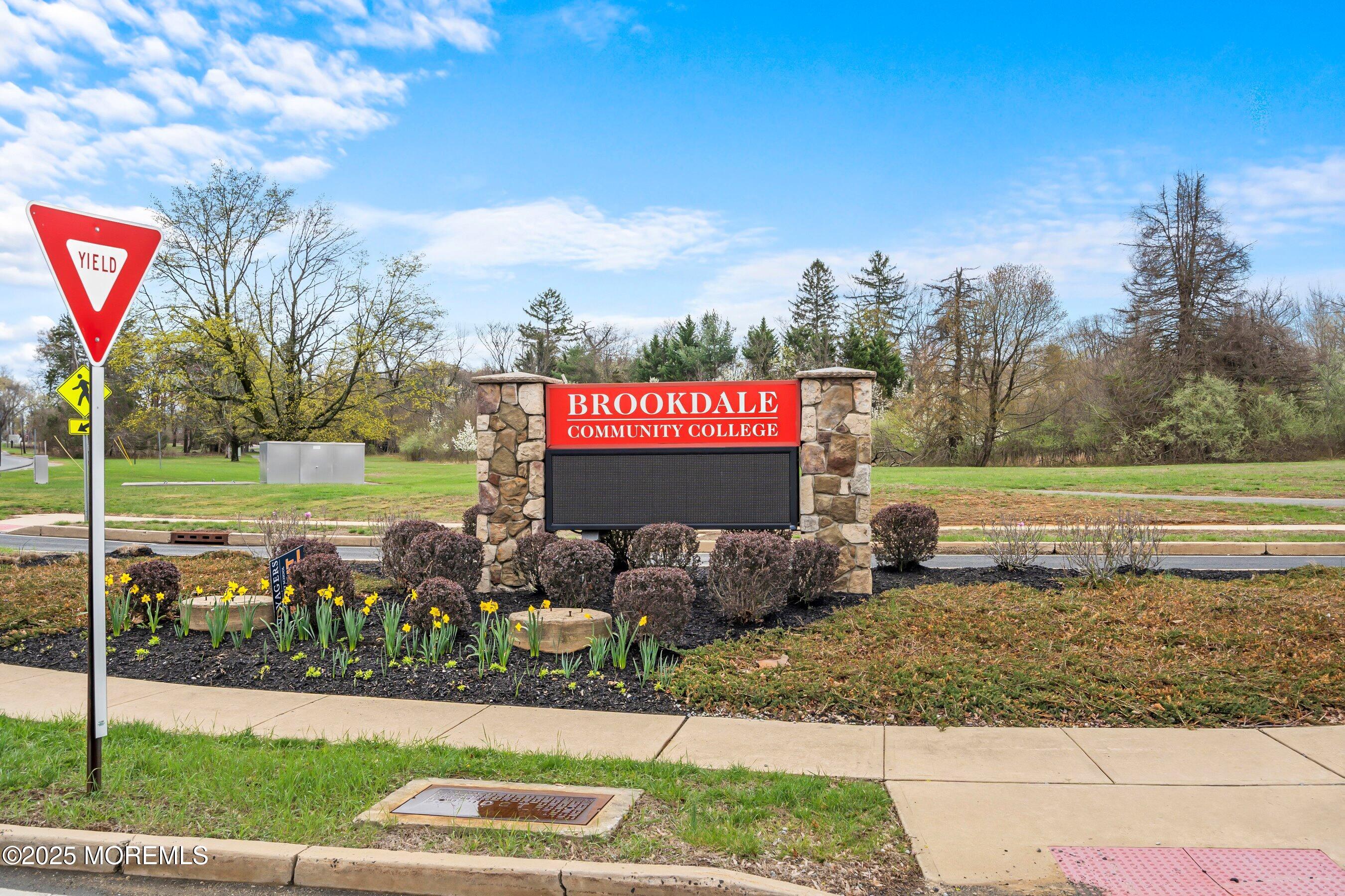 110 Whispering Pines Drive, Lincroft, NJ, 07738 image 37