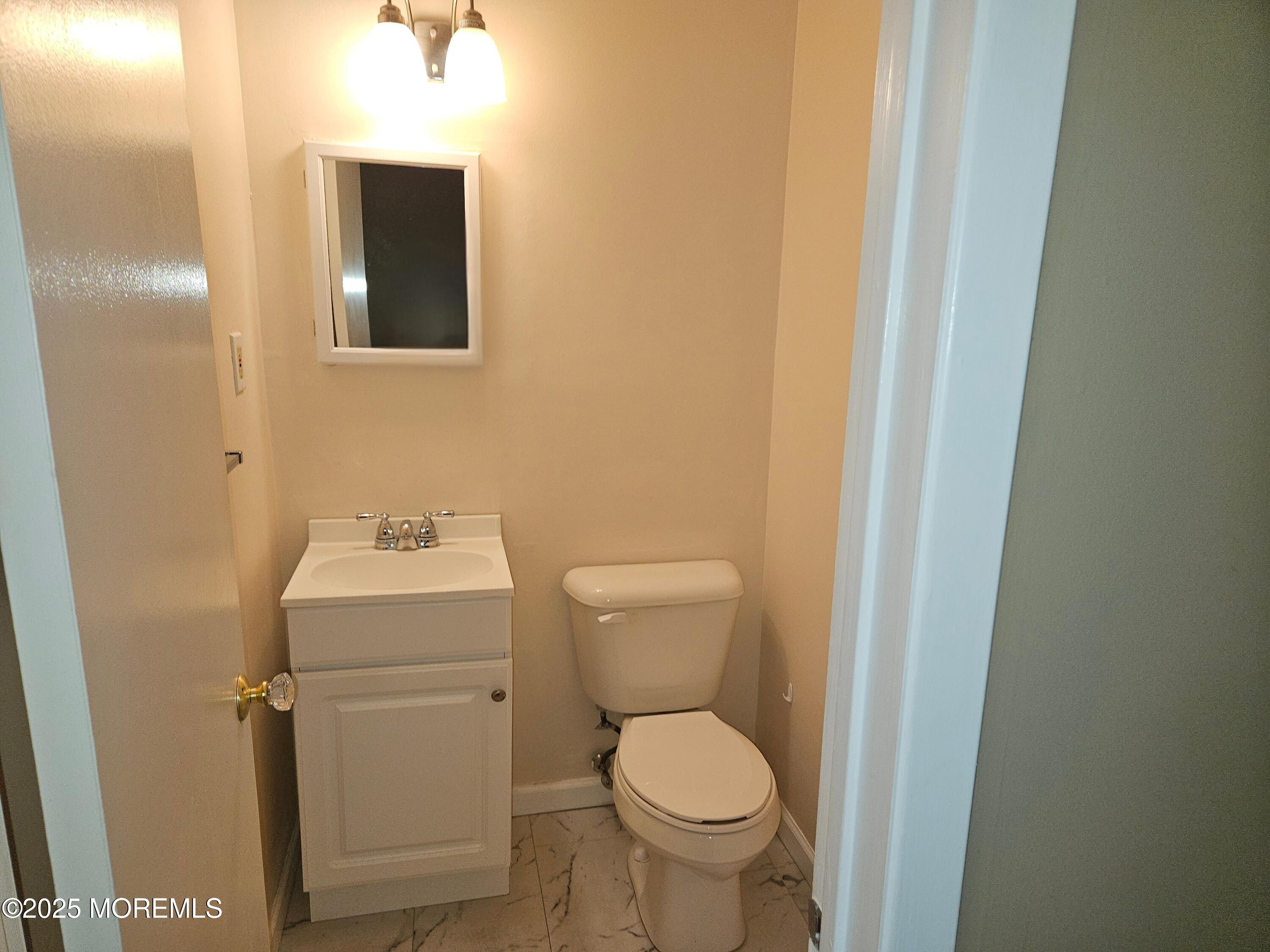 54 Amberly Drive G, Manalapan, NJ, 07726 image 11