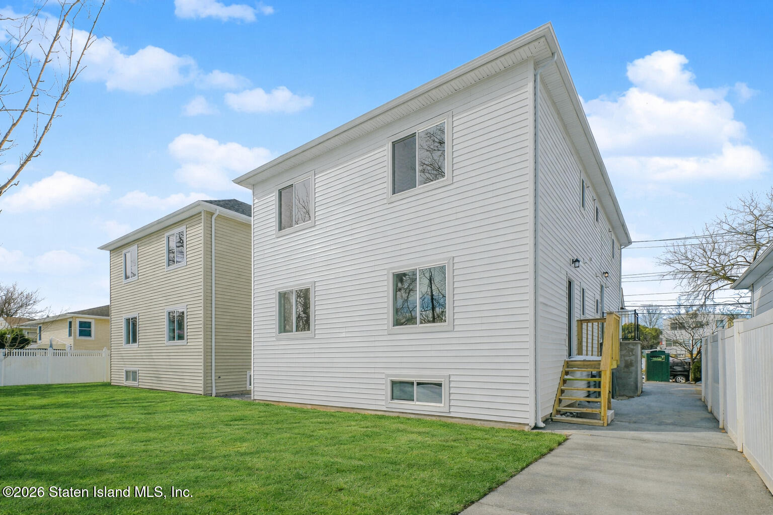 172 N Railroad Street Image 4