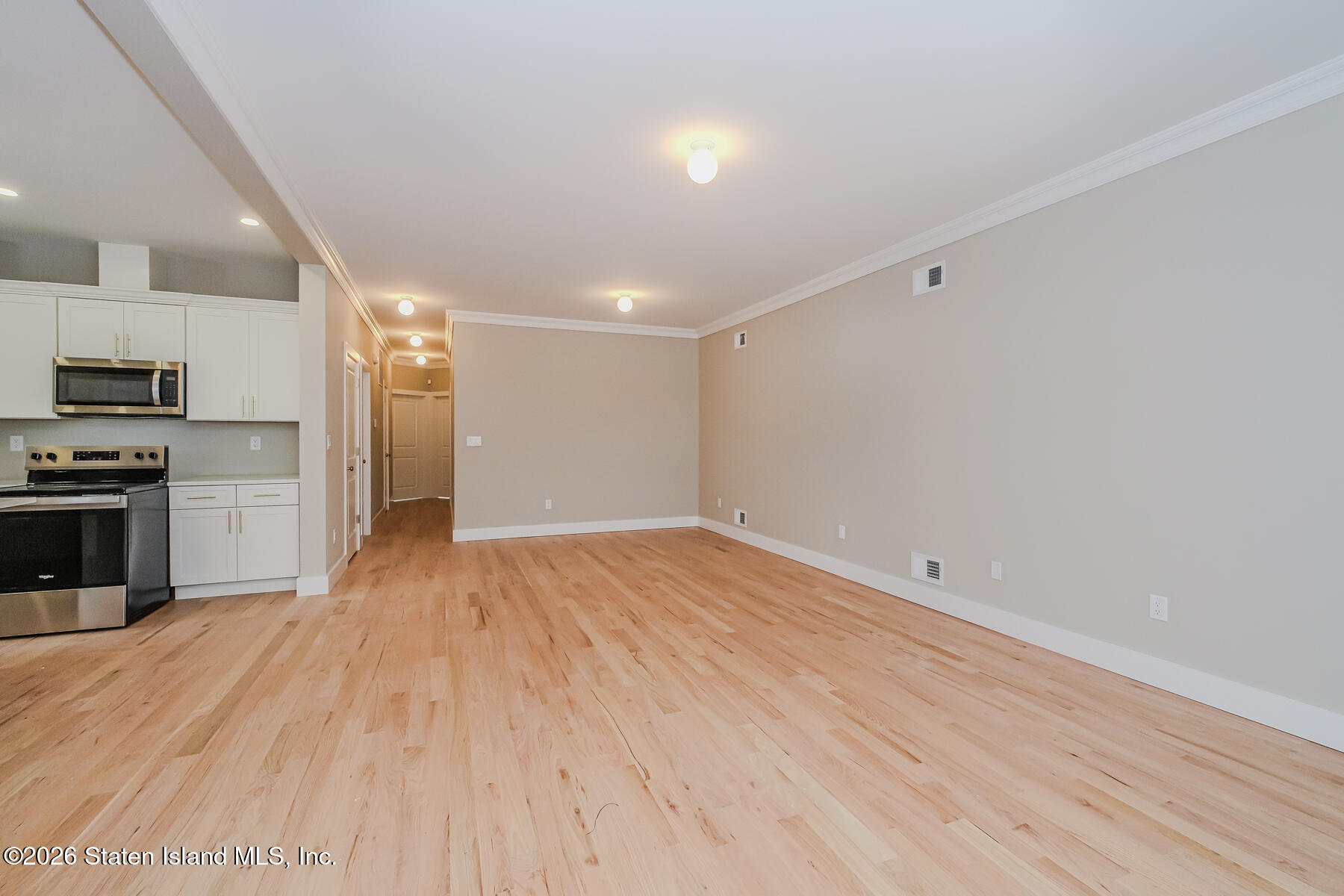 172 N Railroad Street, Staten Island, NY, 10312 image 12