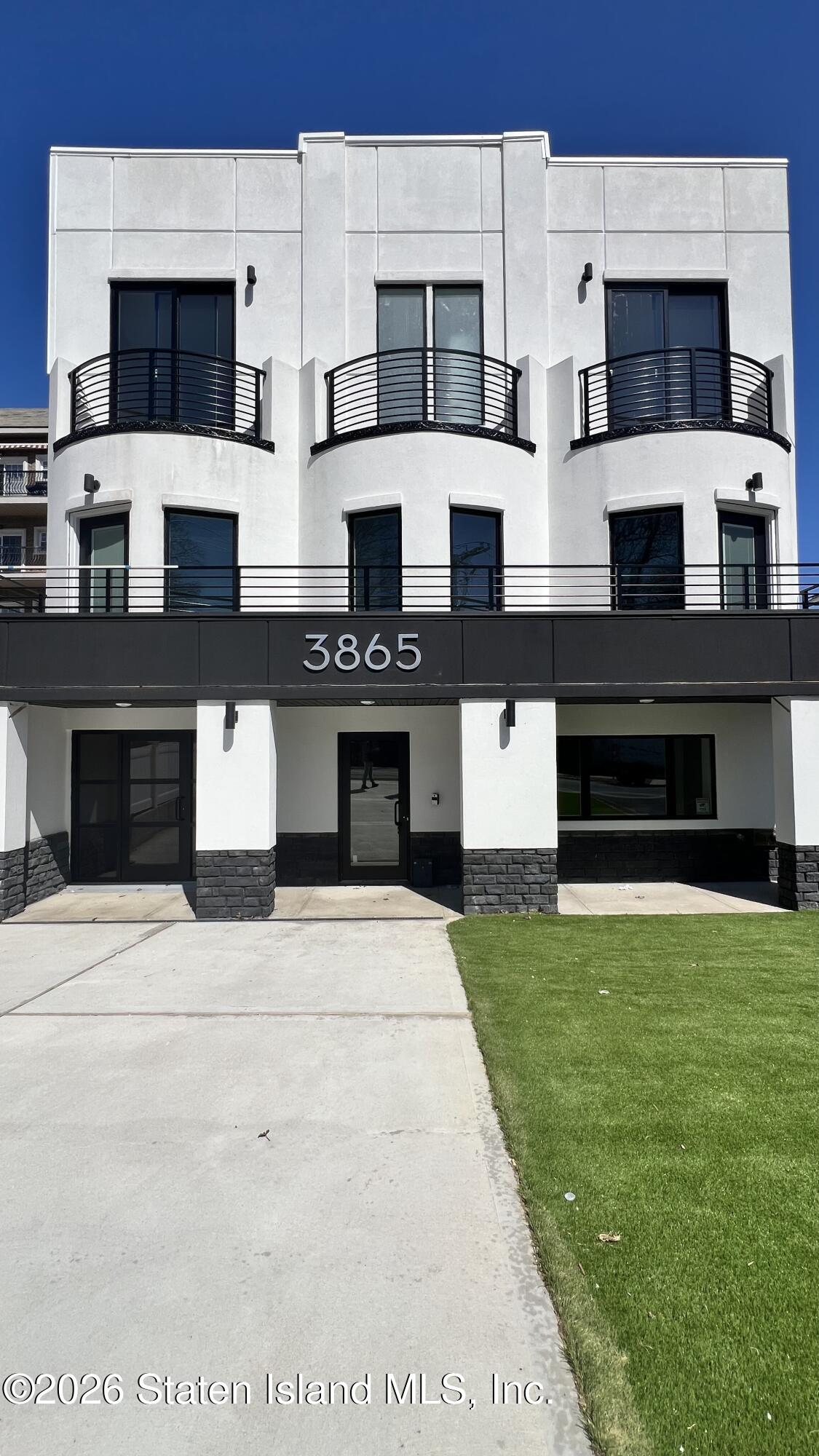 3865 Amboy Road 4d Image 2
