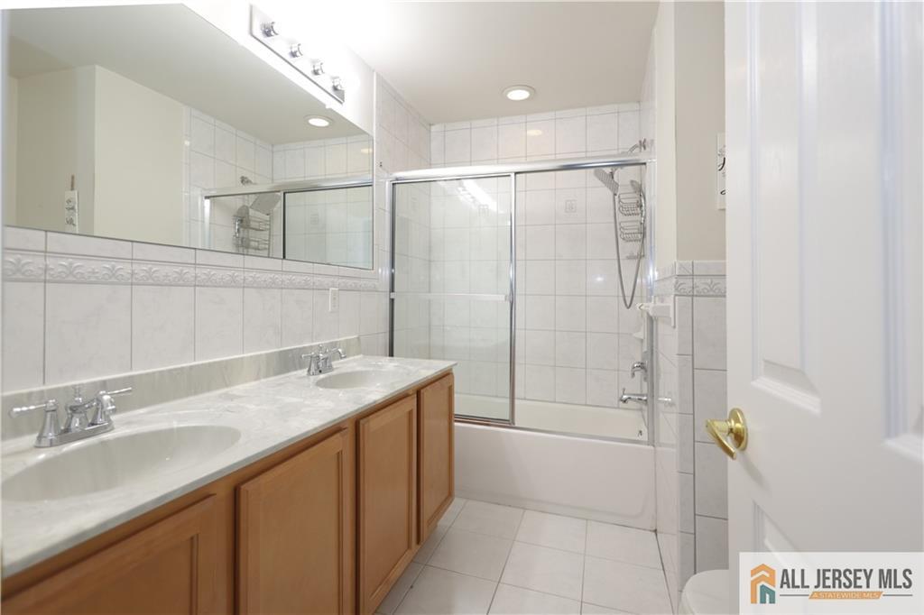 125 Adamecs Way 26, South Amboy, NJ, 08879 image 15