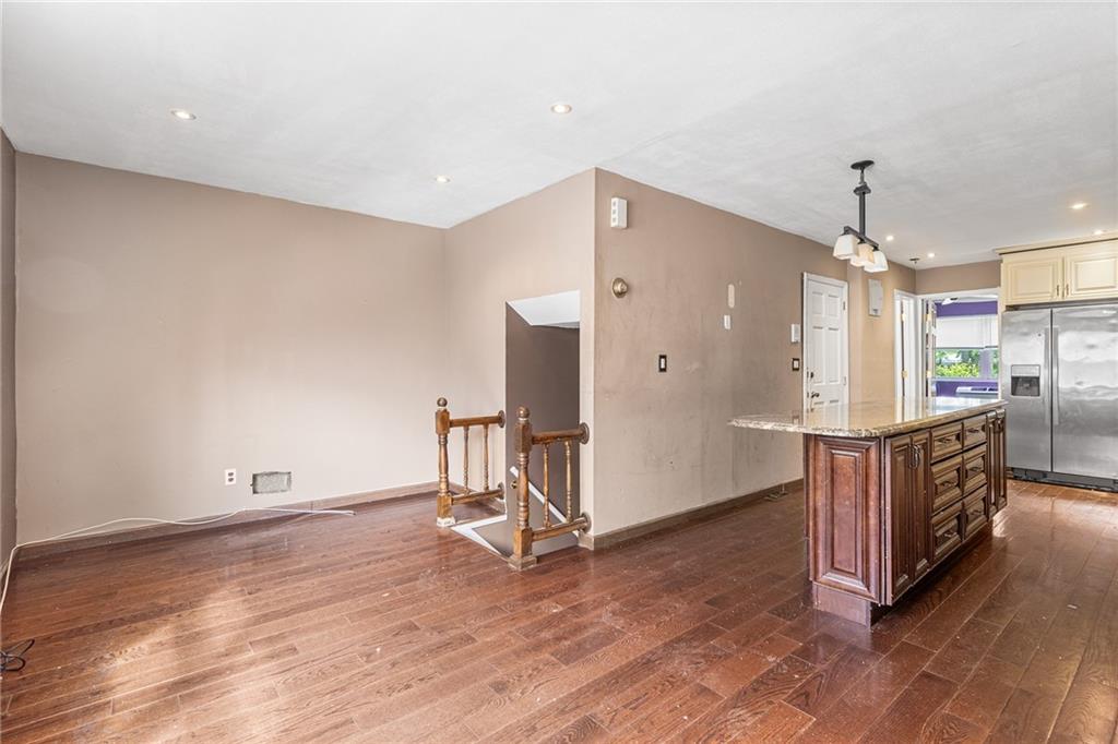 52 Francine Court A, Staten  Island, New York, 10306 image 11