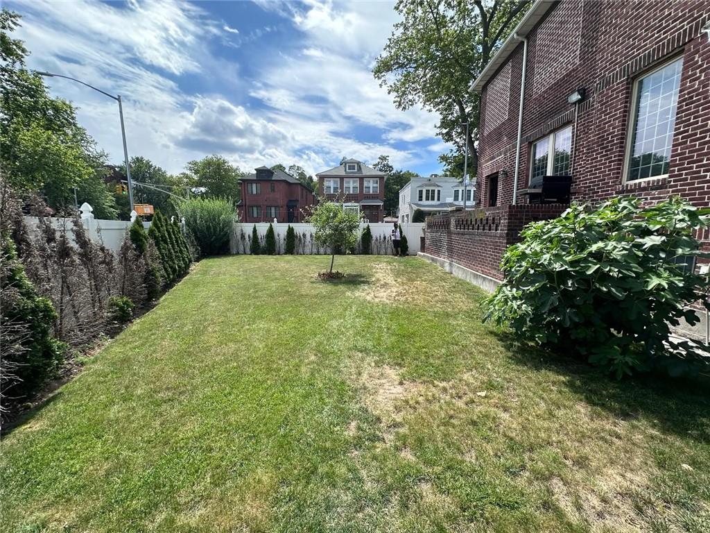 629 East 8th Street Image 2