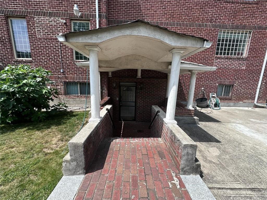 629 East 8th Street Image 3