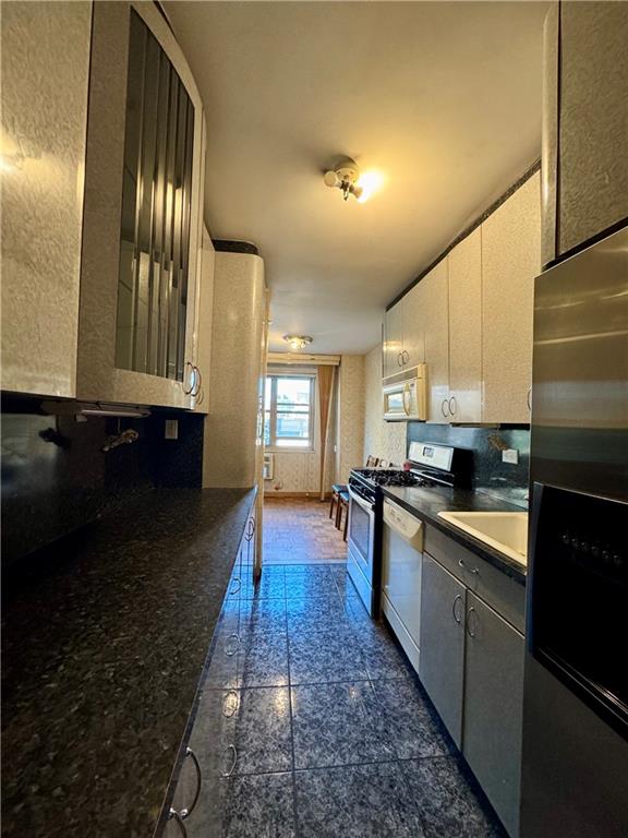 458 Neptune Avenue 3K, Brooklyn, New York, 11224 image 9