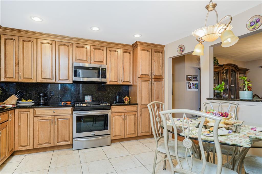 76 Stecher Street, Staten  Island, New York, 10312 image 11