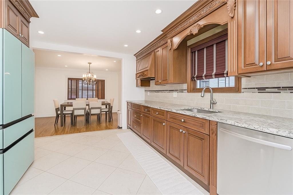 68 Kensington Avenue, Staten  Island, New York, 10305 image 13