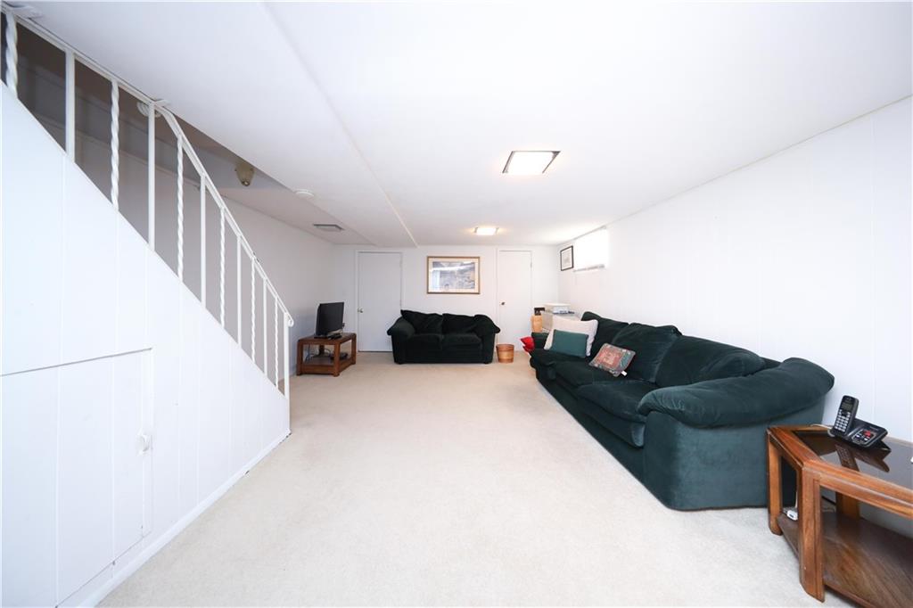223 Abingdon Avenue, Staten  Island, New York, 10308 image 17